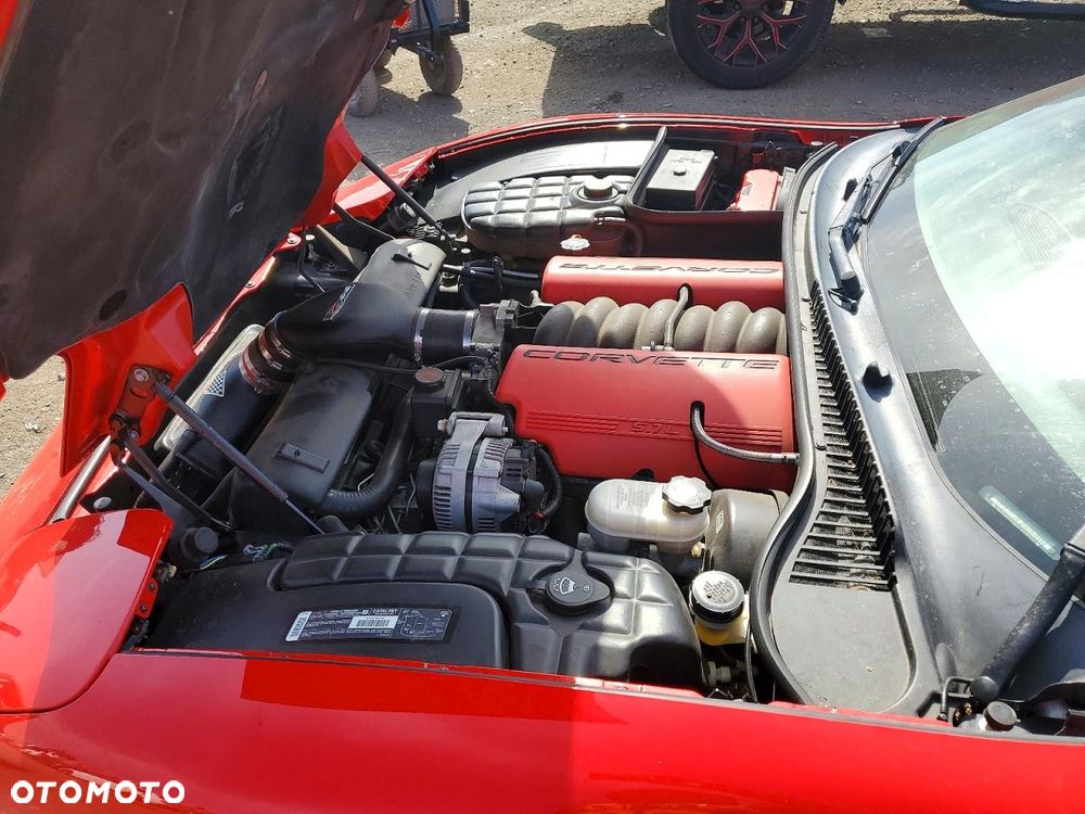 Chevrolet Corvette - 9