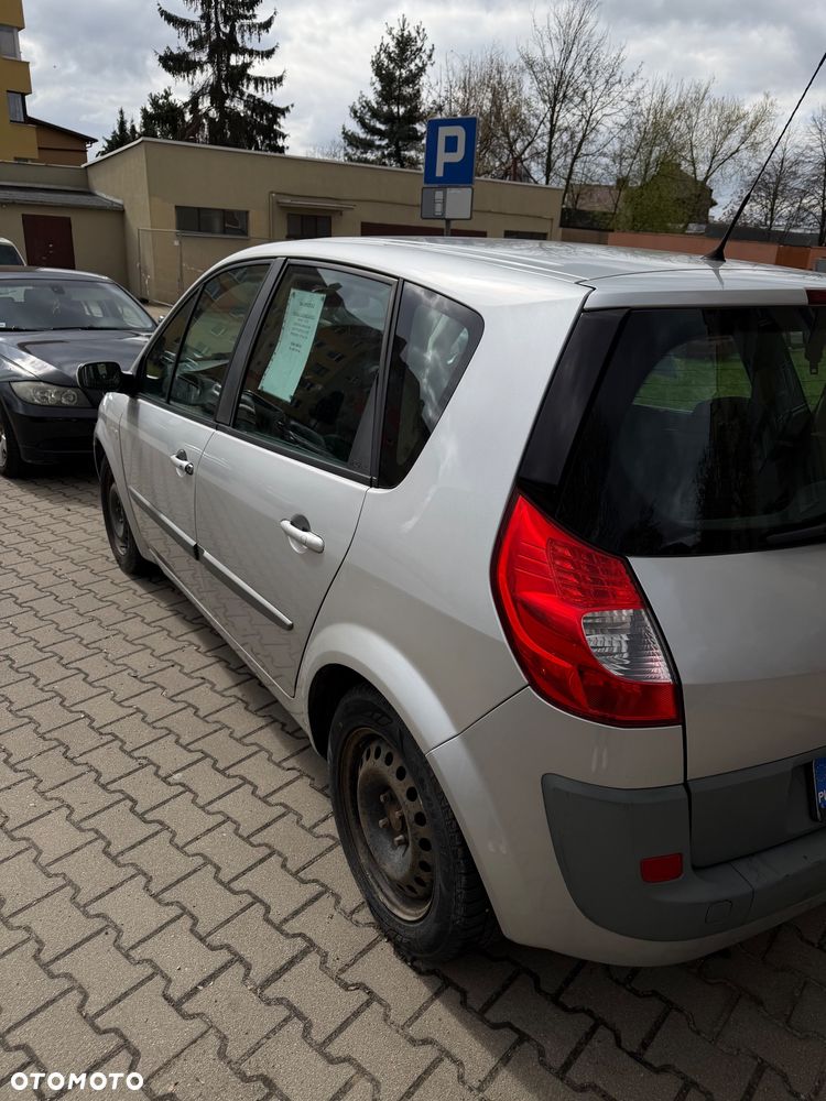 Renault Scenic 1.9 dCi Expression - 9