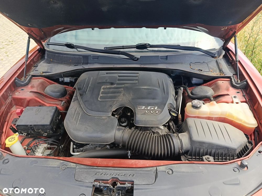 Dodge Charger 3.6 GT - 10