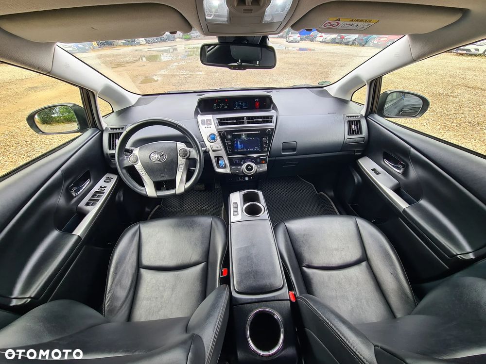 Toyota Prius+ (Hybrid) Executive - 33