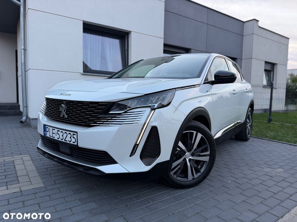 Peugeot 3008 1.6 PureTech HYbrid Allure S&S EAT8 - 2