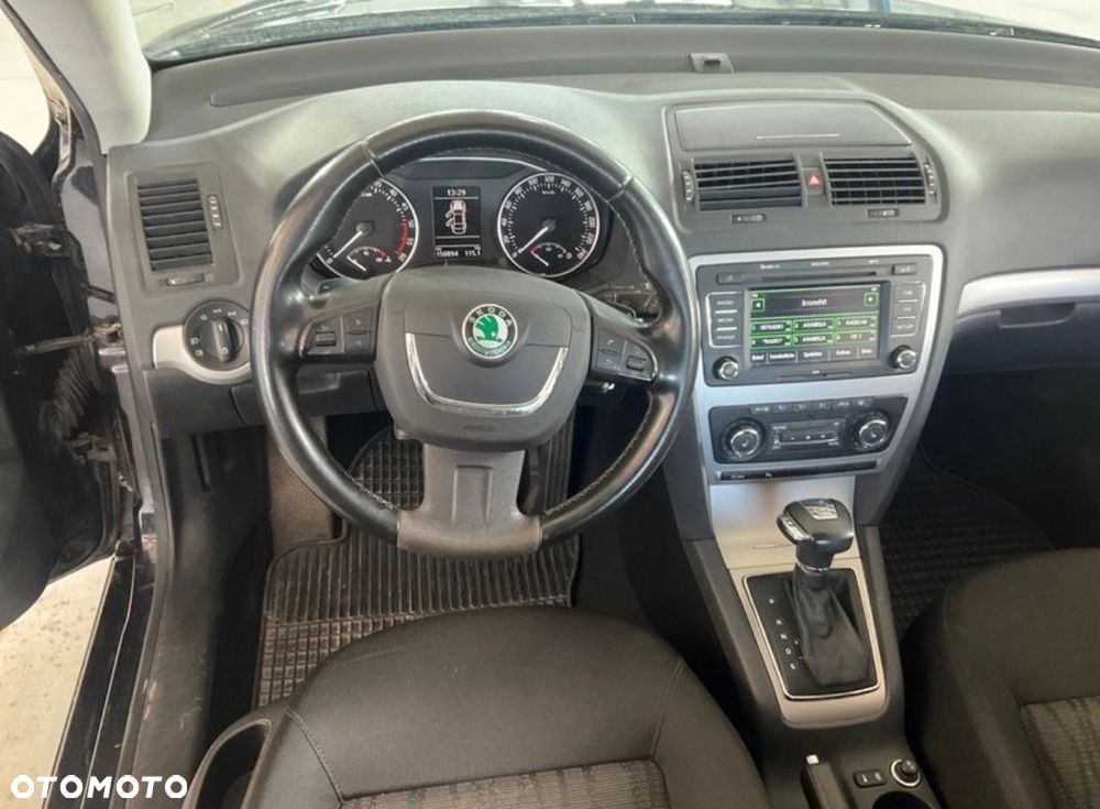 Skoda Octavia Combi 2.0 TDI DPF DSG 4x4 AllDrive - 8