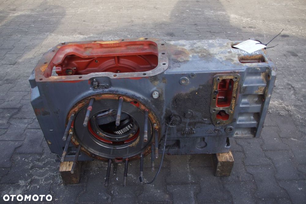 OBUDOWA TRAKTOR NEW HOLLAND 8360 5173156 - 6