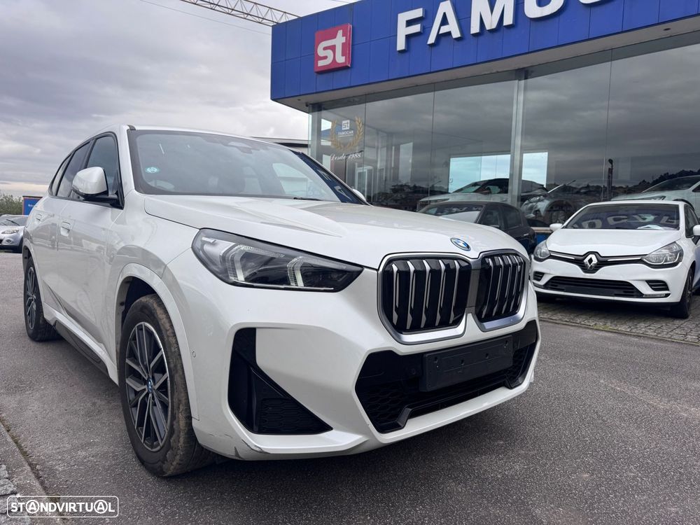BMW iX1 xDrive30 M Sport Pack - 5