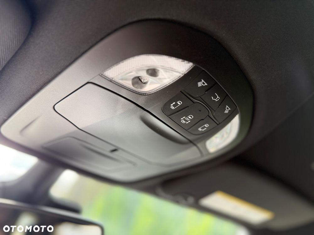Chrysler Pacifica - 29