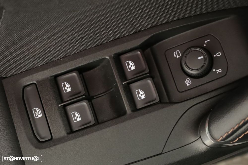 Cupra Leon ST 1.5 e-Hybrid DSG - 19