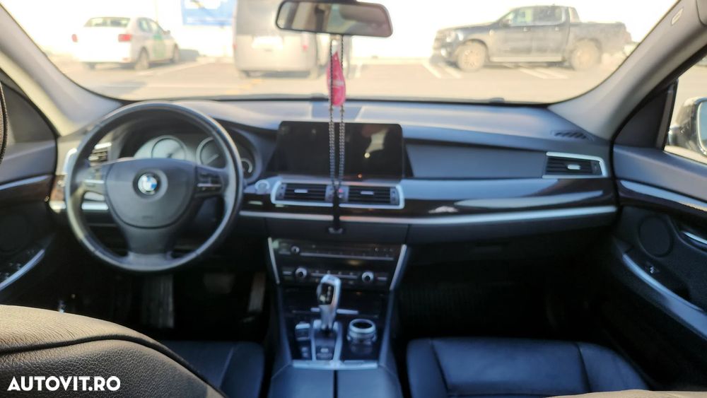 BMW 5 Series 2013 — imagine 9