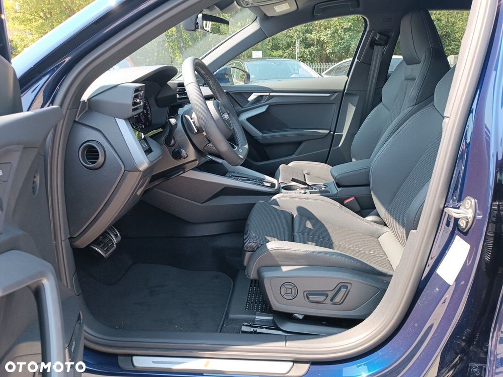 Audi A3 Sportback - 16