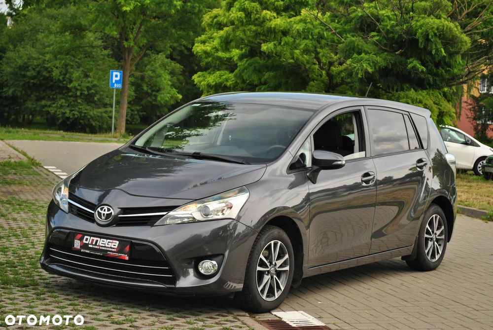 Toyota Verso 1.6 Premium 7os - 1