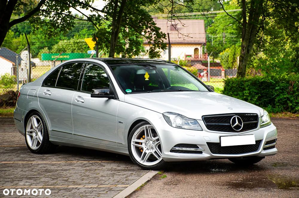 Mercedes-Benz Klasa C 250 CGI BlueEff Avantgarde - 7