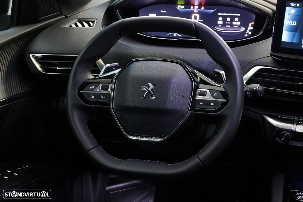 Peugeot 5008 1.2 PureTech Allure Pack EAT8 - 18