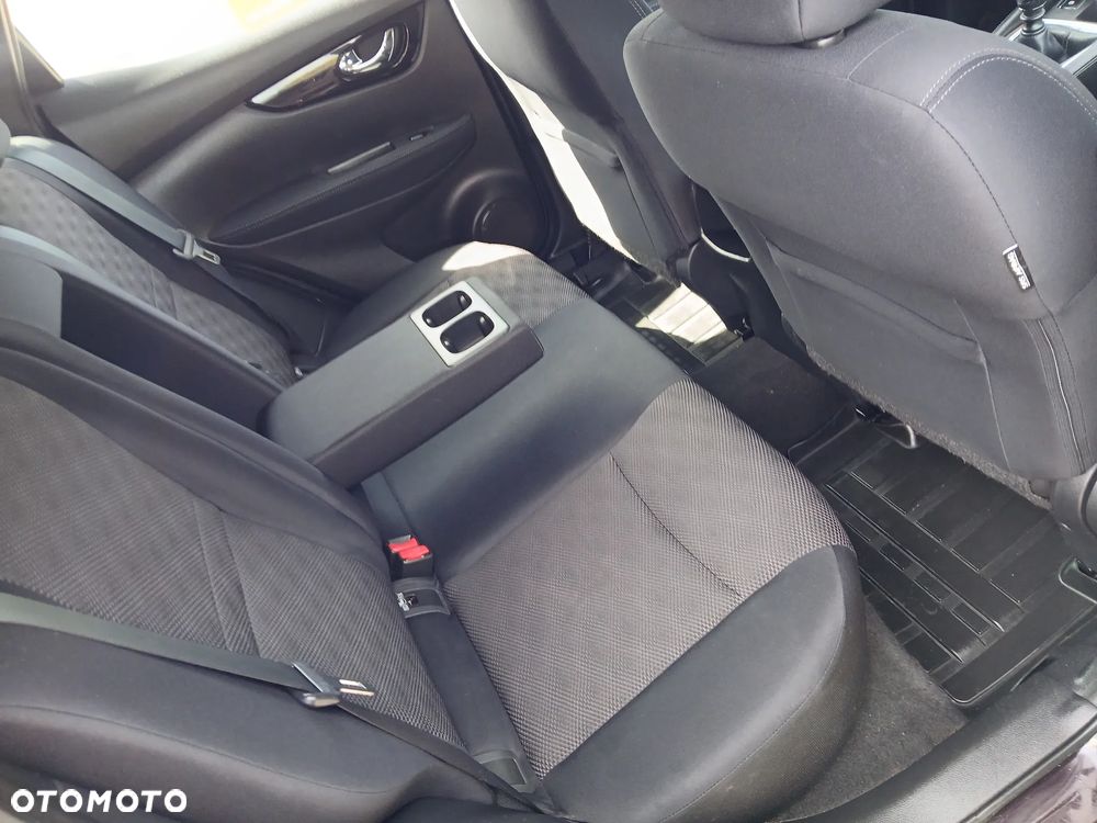 Nissan Qashqai 1.5 dCi N-Connecta - 18