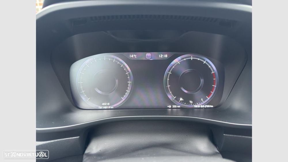 Volvo XC 40 1.5 T2 Plus Dark Auto - 16