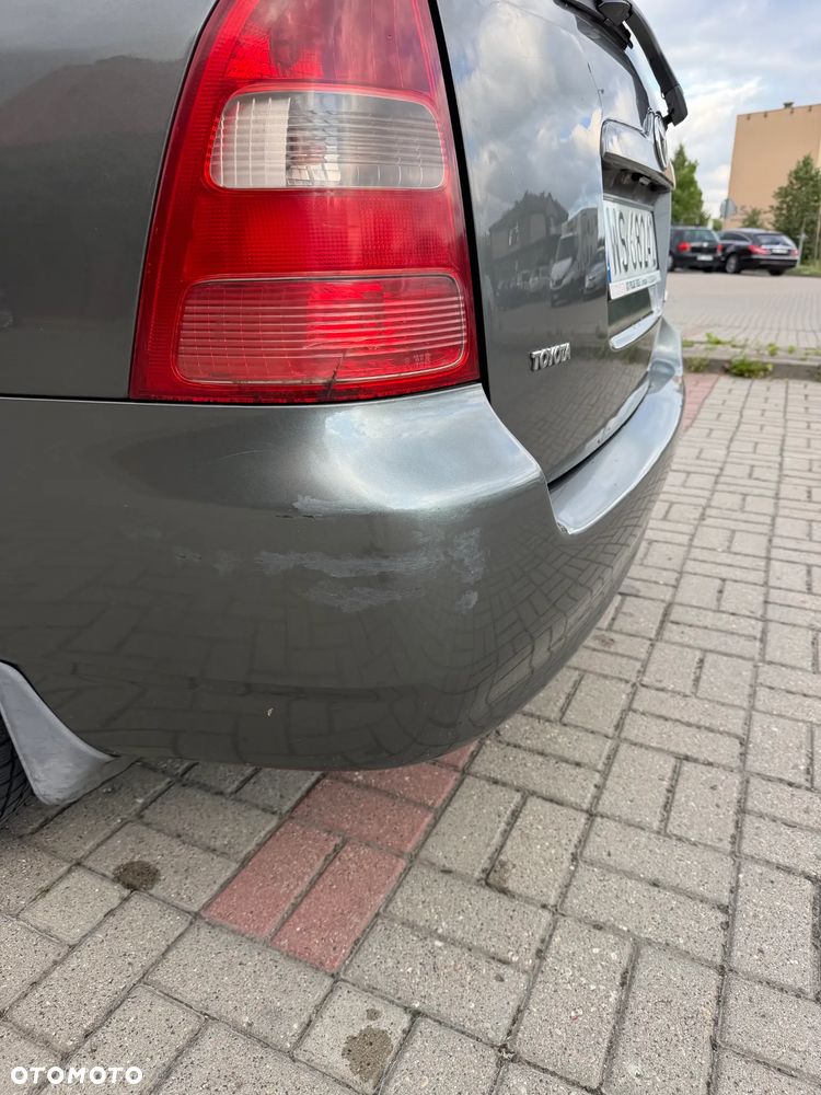 Toyota Corolla - 11