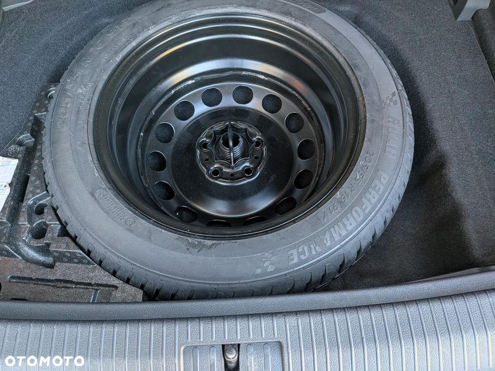 Volkswagen Golf Sportsvan - 27