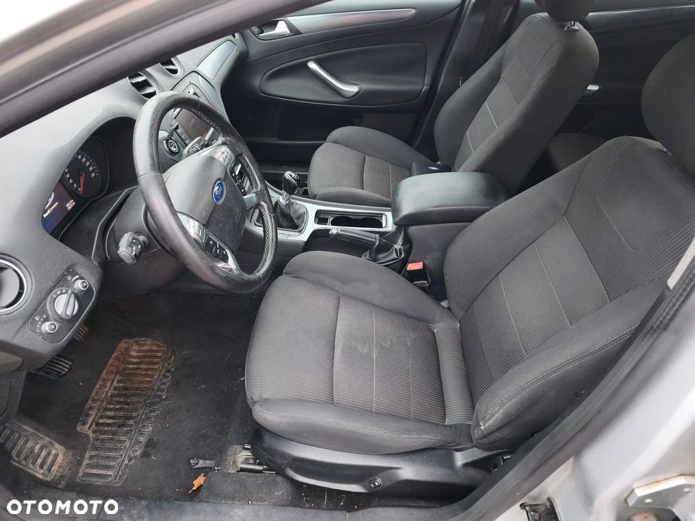 Ford Mondeo 2.0 TDCi Titanium - 10