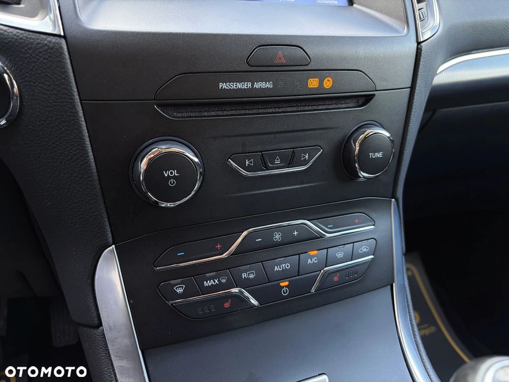 Ford S-Max 1.5 Eco Boost Start-Stopp TITANIUM - 30
