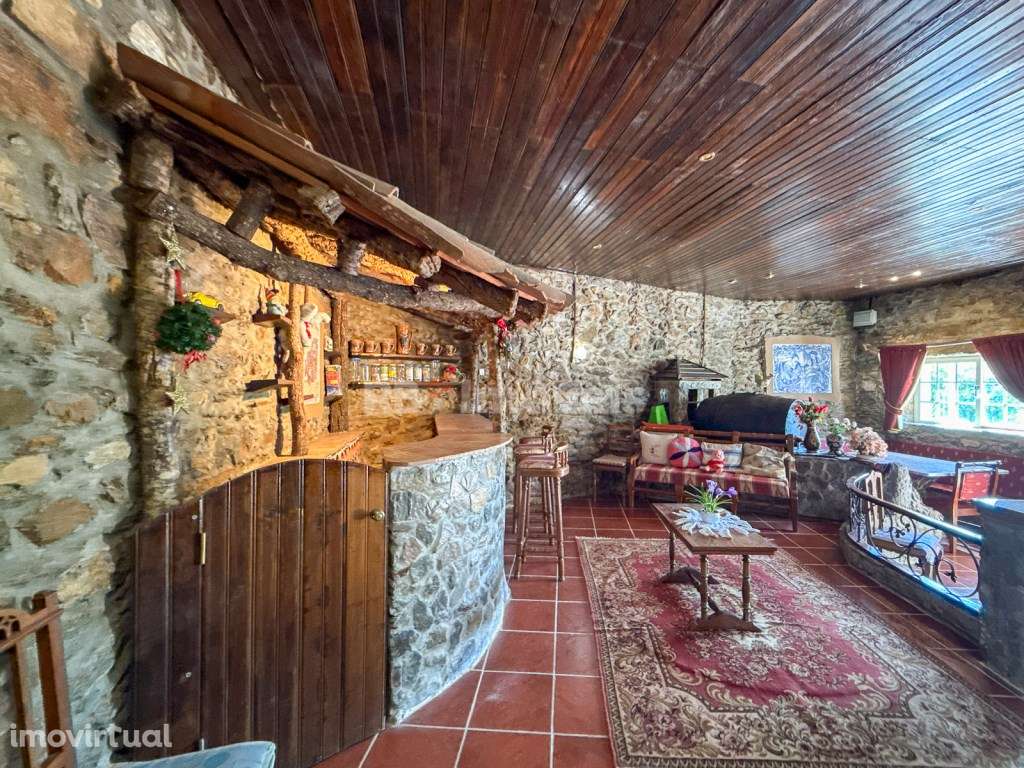 2 Moradias com espaço exterior em Ferreira Zêzere - Grande imagem: 3/60