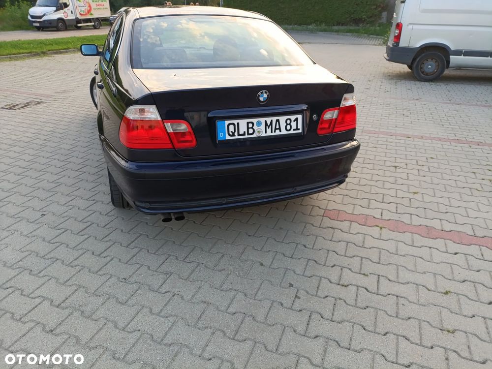 BMW Seria 3 320i Edition Exclusive - 13