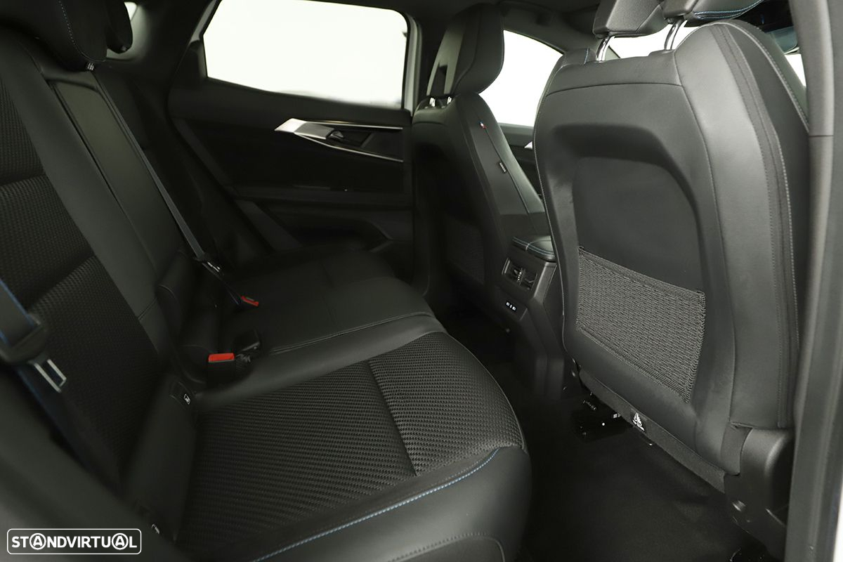 Renault Austral 1.2 E-Tech Iconic Espirit - 24