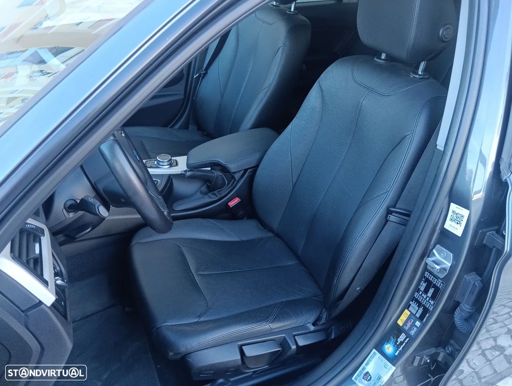 BMW 330 e iPerformance Pack M - 8