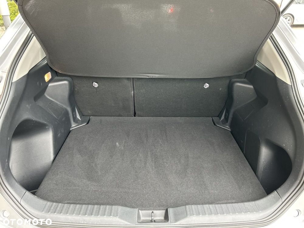Toyota Yaris Cross Hybrid 1.5 Comfort - 24