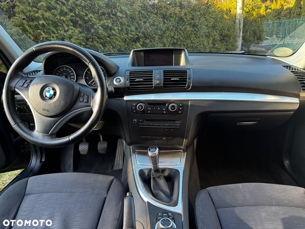 BMW Seria 1 116i - 12