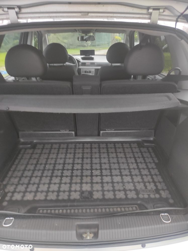 Opel Meriva - 8