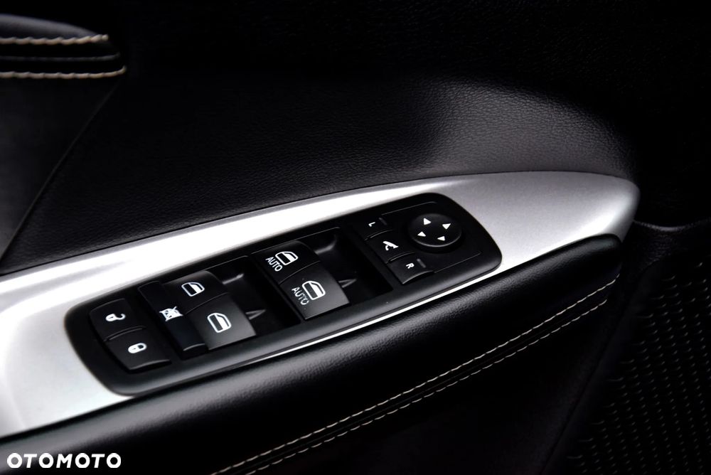Fiat Freemont 2.0 Multijet Black Code AWD - 17