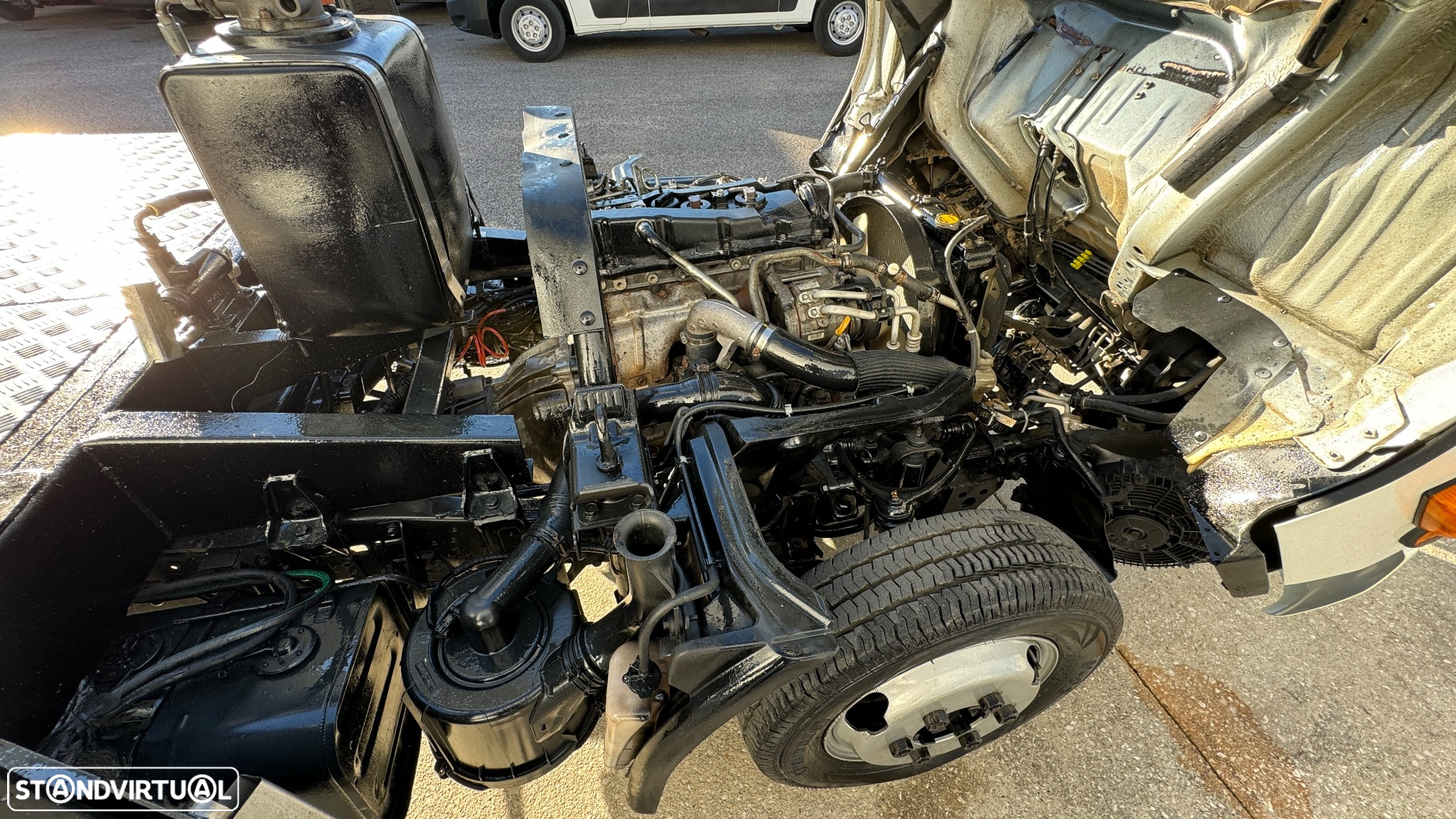 Toyota Dyna 3.0 D-4D C/ Cesto Elervatório - 15
