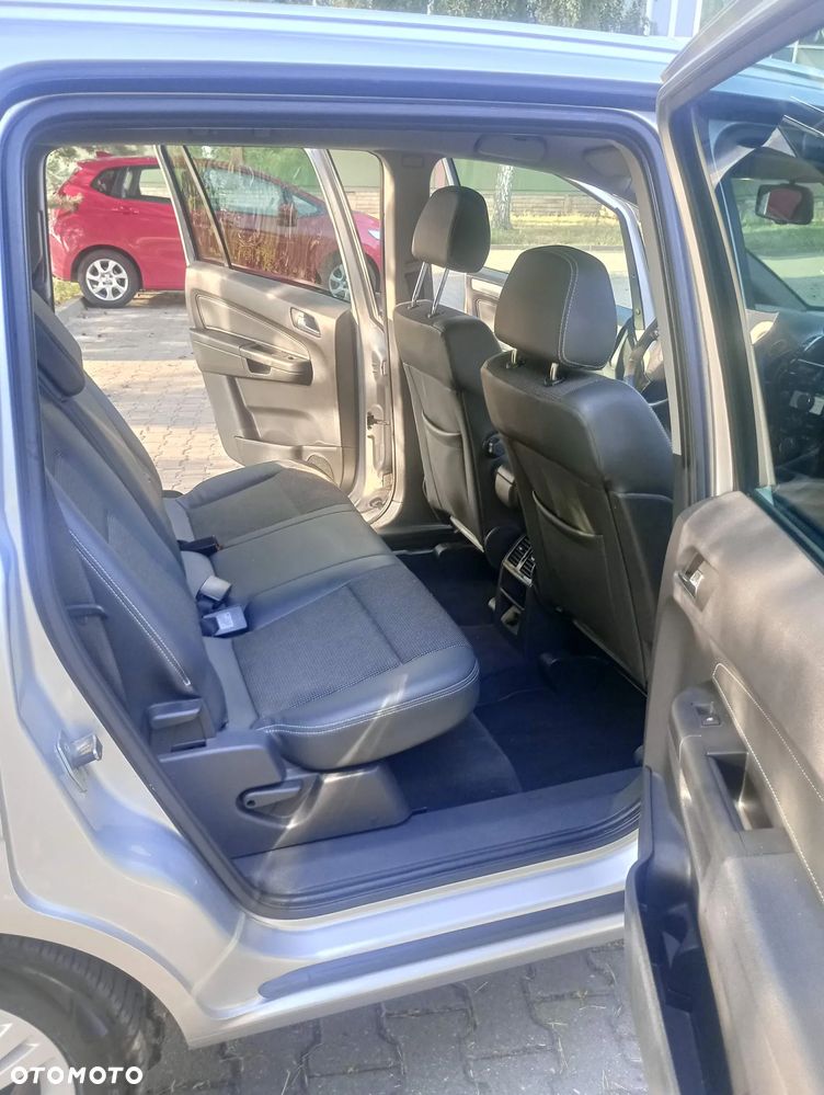 Opel Zafira 2.2 Navi - 7