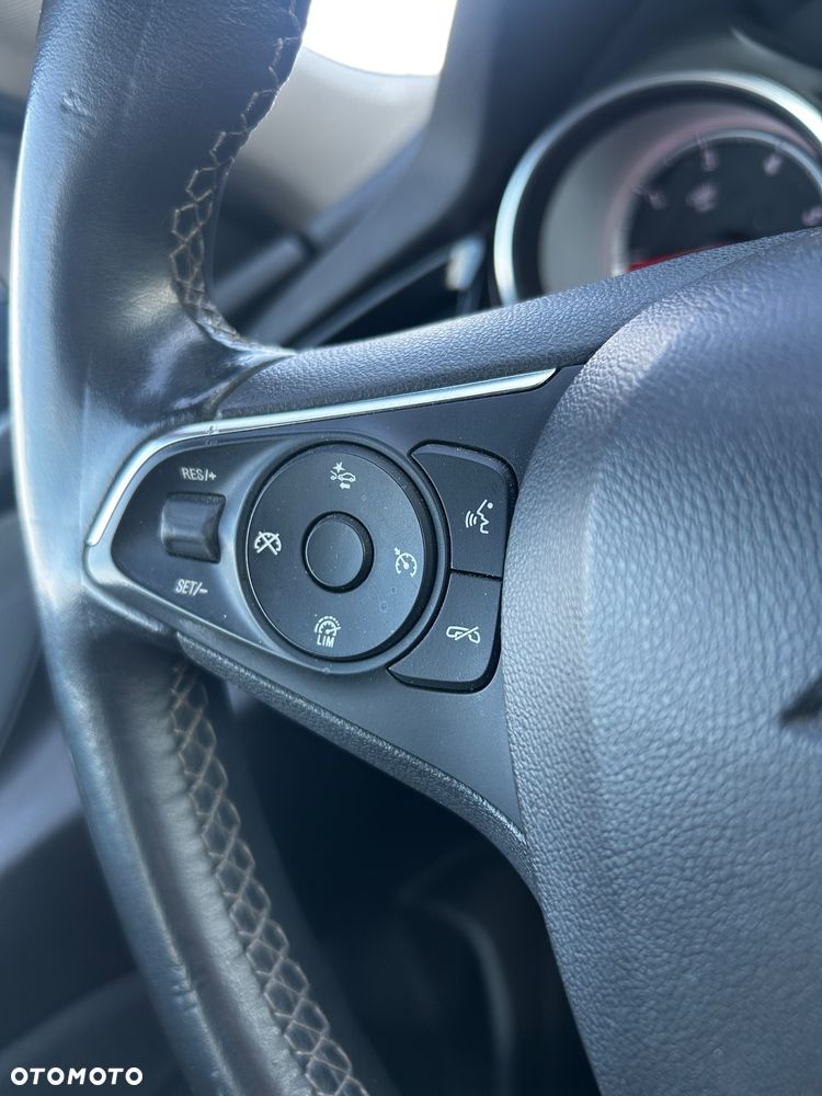 Opel Insignia - 22