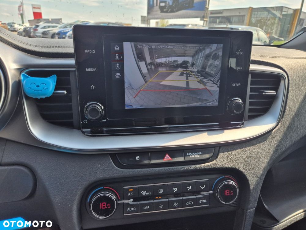 Kia Ceed 1.5 T-GDI M - 13
