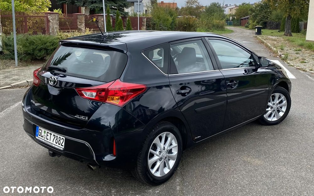 Toyota Auris 1.6 Executive - 10