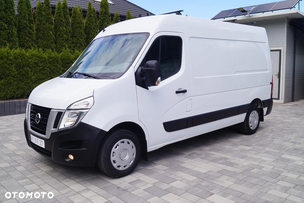 Nissan NV400