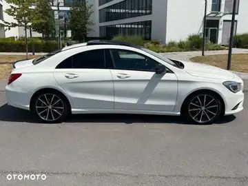 Mercedes-Benz CLA 180 - 6