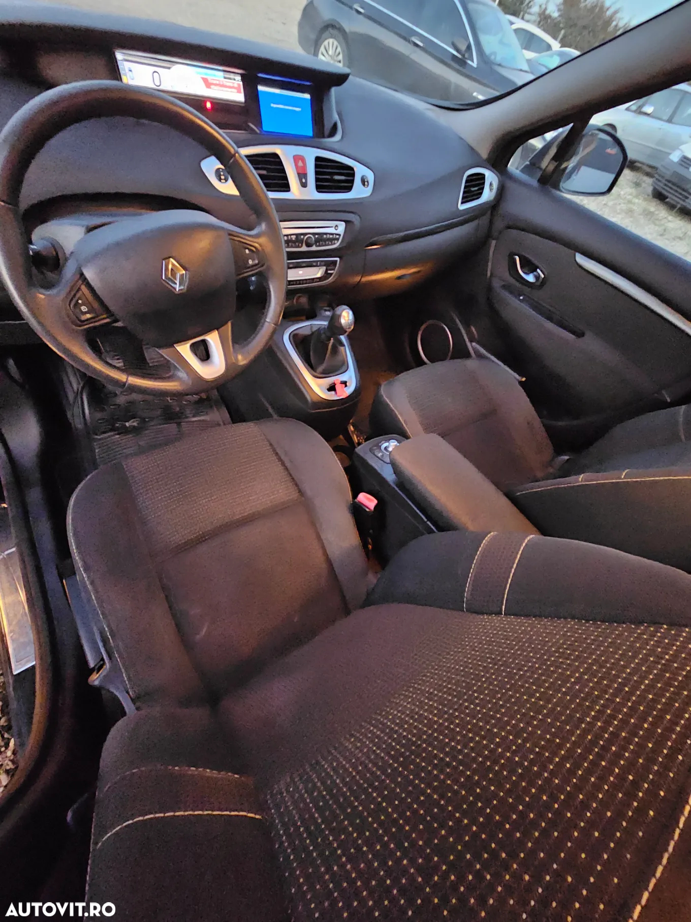 Renault Scenic - 7