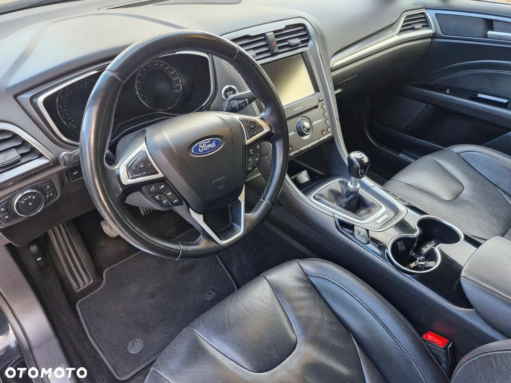 Ford Mondeo - 21