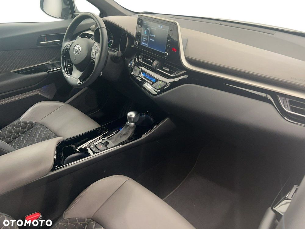 Toyota C-HR - 15
