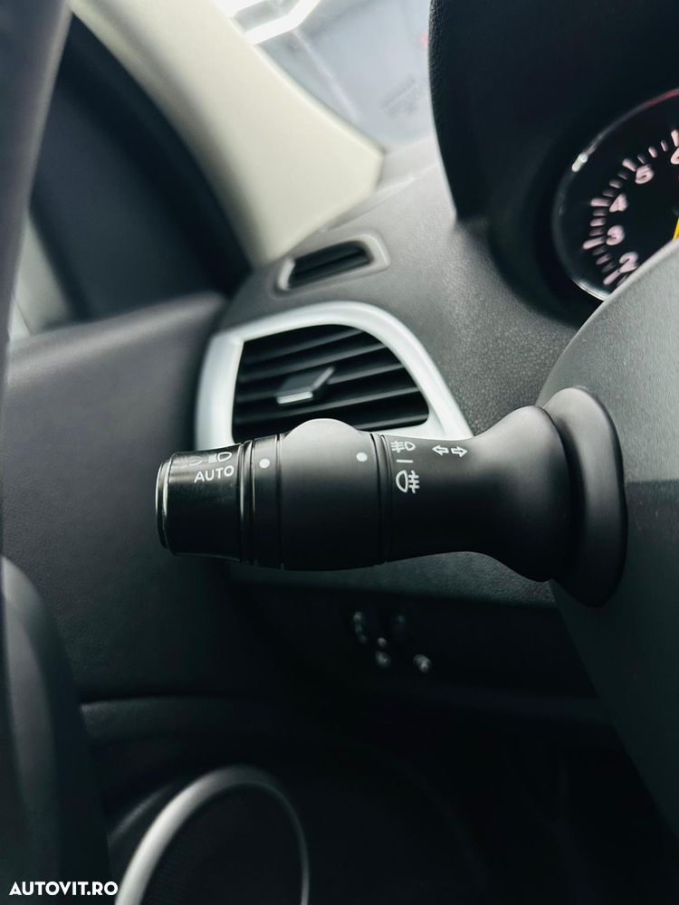 Renault Megane 1.6 16V 110 Dynamique - 26