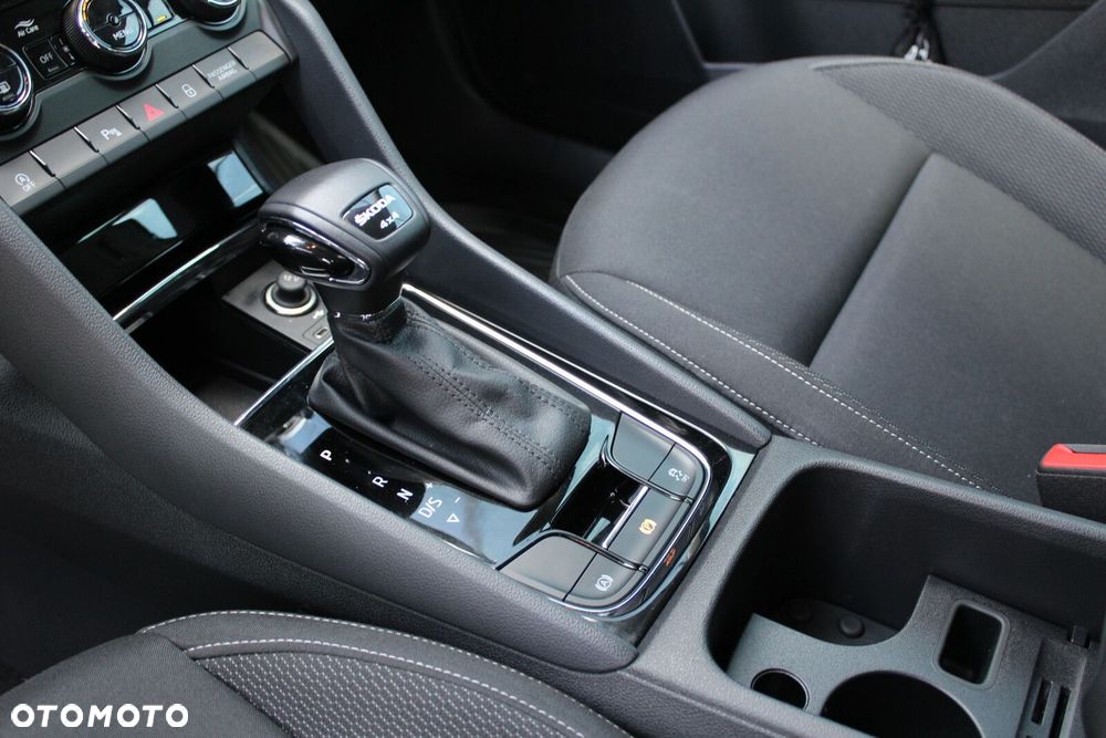 Skoda Karoq 2.0 TDI SCR 4x4 Ambition DSG - 22