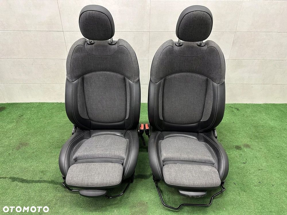 MINI COUTRYMAN F60 ŚRODEK TAPICERKA FOTELE KANAPA BOCZKI - 3