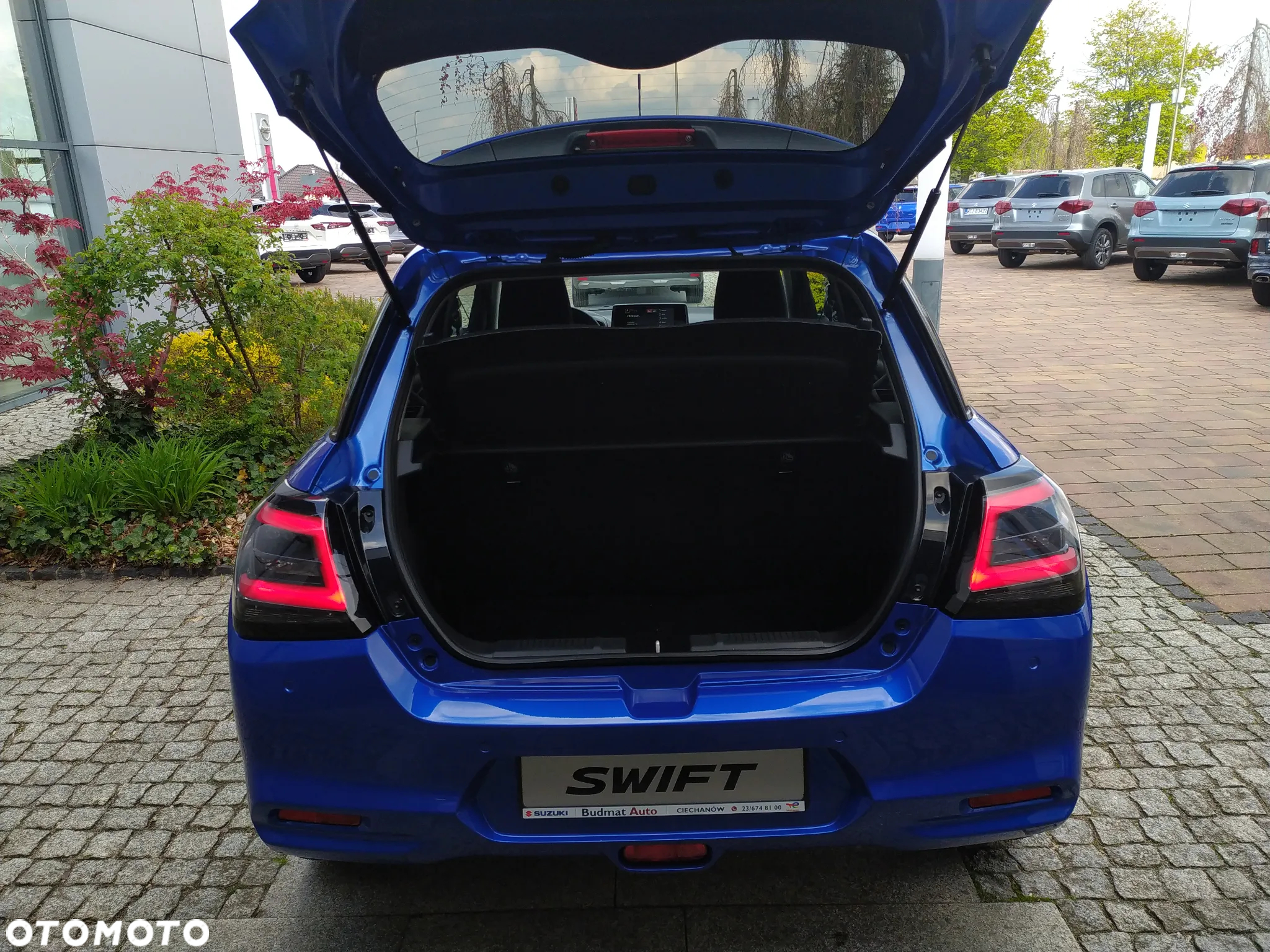 Suzuki Swift 1.2 Dualjet SHVS Premium Plus - 12
