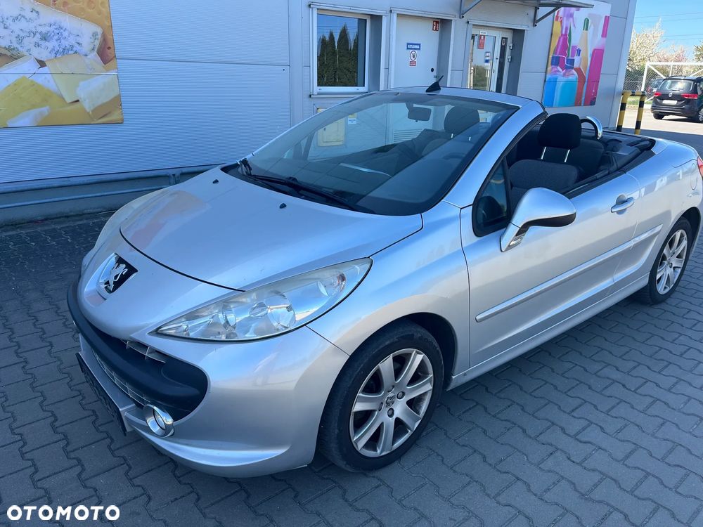 Peugeot 207 CC - 1