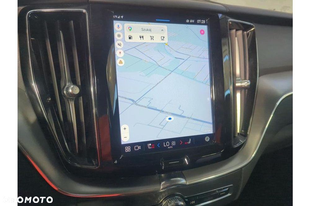 Volvo XC 60 - 6