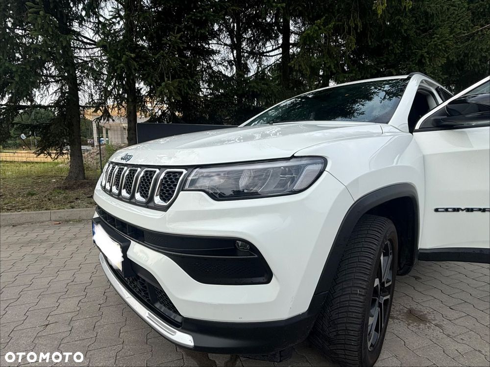 Jeep Compass - 4