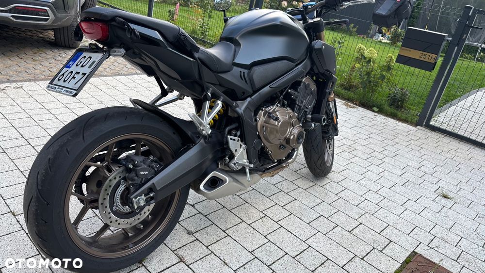 Honda CB - 4
