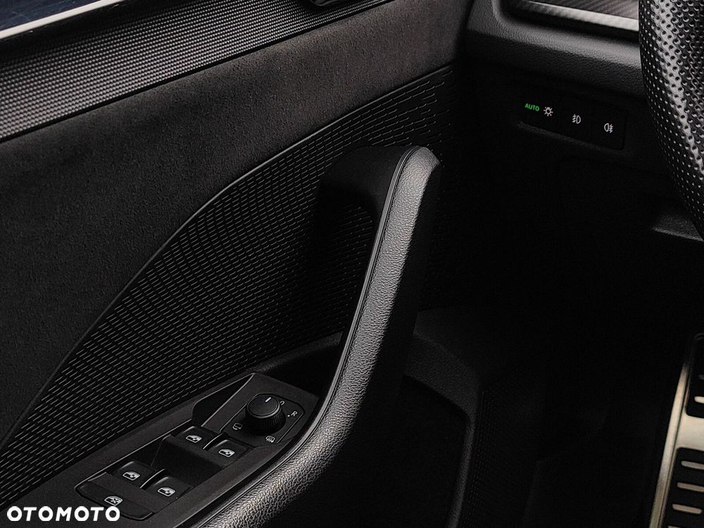 Skoda Octavia 2.0 TDI RS DSG - 19