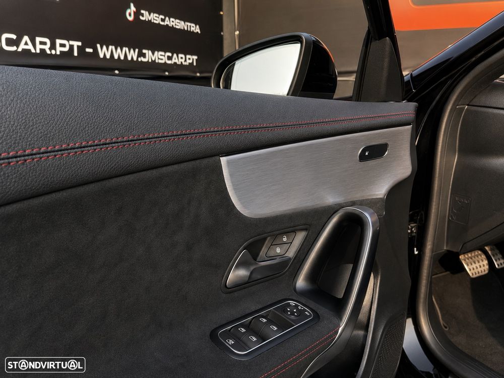 Mercedes-Benz CLA 250 e 8G-DCT AMG Line - 16