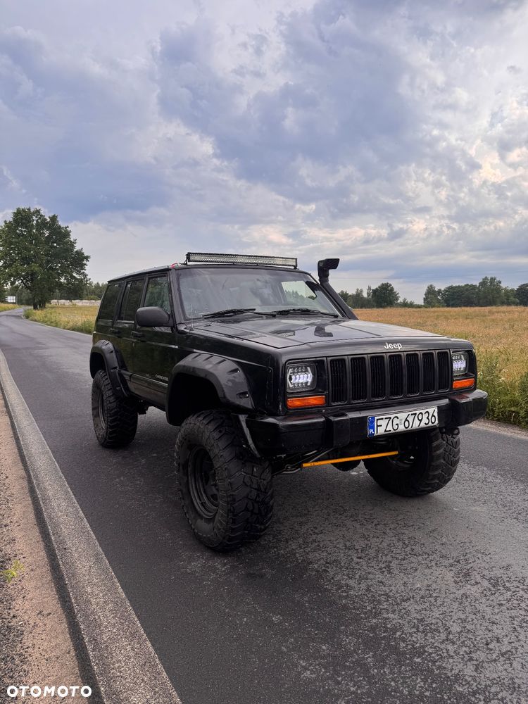 Jeep Cherokee ver-4-0-sport - 2